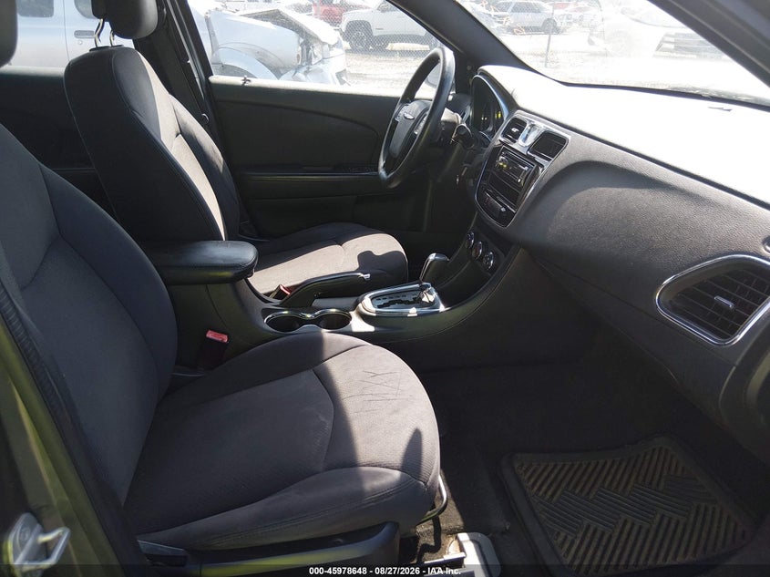 CHRYSLER 200 2012 VIN 1C3CCBAB7CN262125