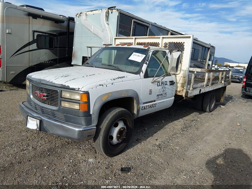 1997 GMC Sierra, Звичайний знос, IAAI, VIN 1GDKC34J3VJ518539 — фото 2