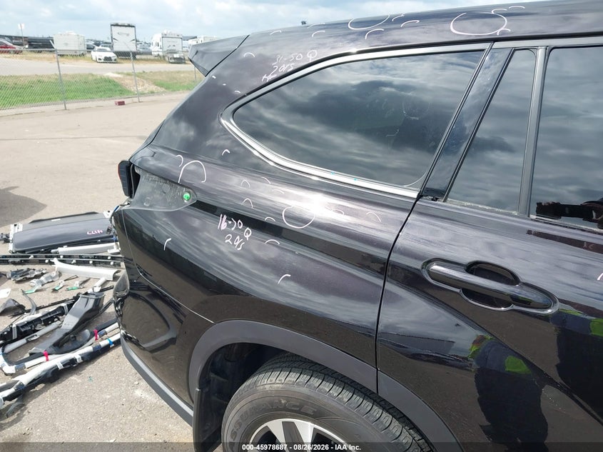 TOYOTA HIGHLANDER - zdjęcie 21