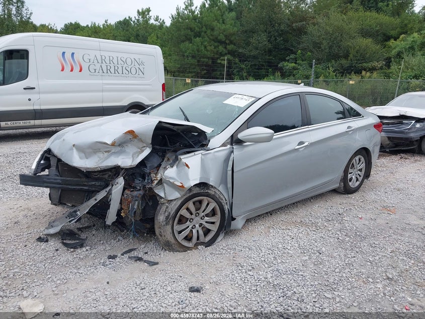 2011 Hyundai Sonata, Front End, IAAI, VIN 5NPEB4AC3BH091030 — photo 2