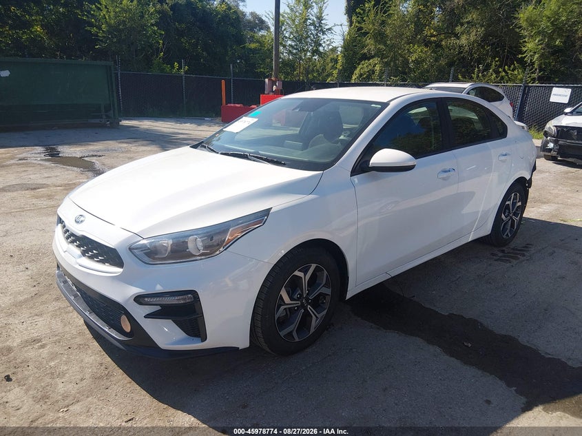 2020 Kia Forte, Rear, IAAI, VIN 3KPF24AD1LE144634 — photo 2