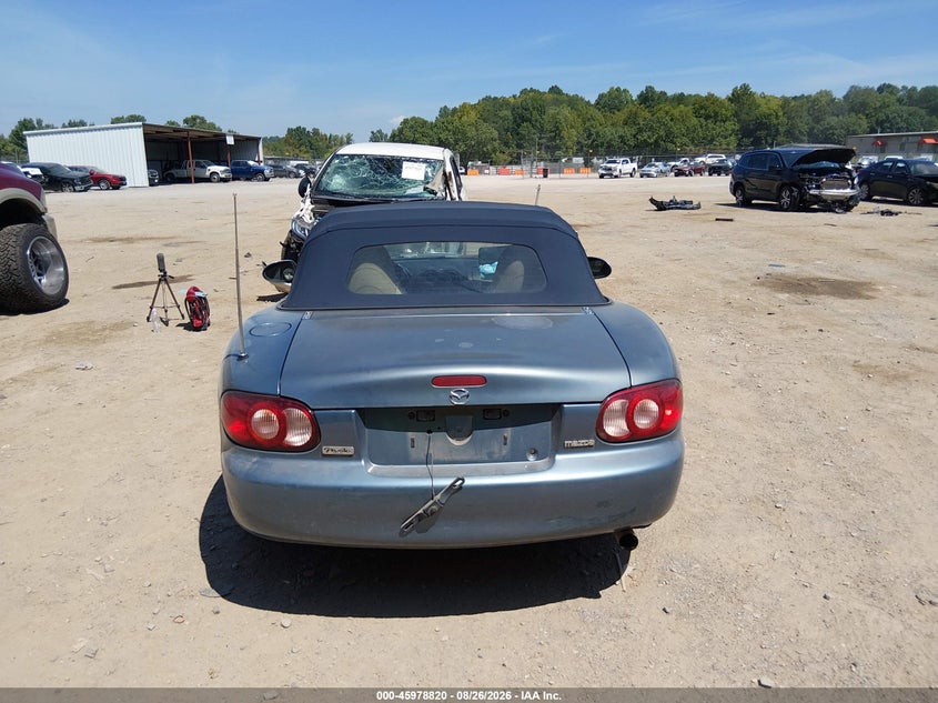 MAZDA MX-5 MIATA 2005 VIN JM1NB353X50412017