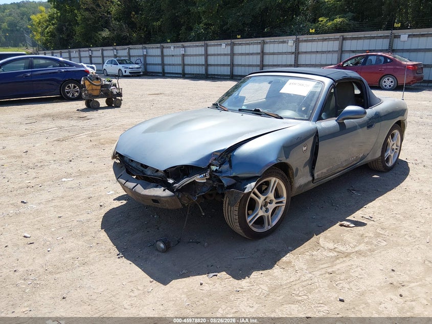 MAZDA MX-5 MIATA 2005 VIN JM1NB353X50412017