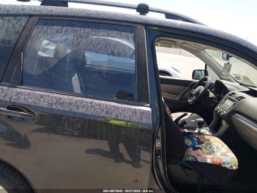 2018 SUBARU FORESTER auction photo 5