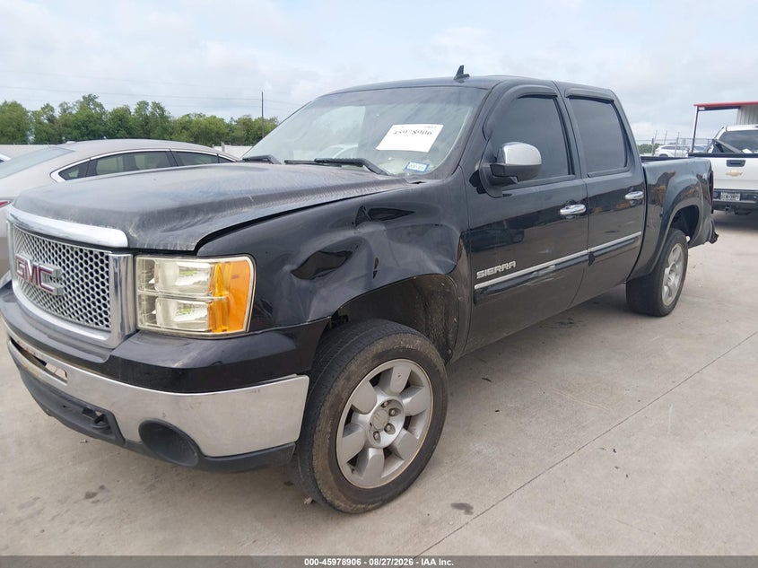 2011 GMC Sierra, Front & Rear, IAAI, VIN 3GTP2VE30BG215921 — photo 2