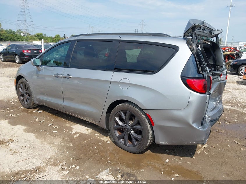 CHRYSLER PACIFICA 2019 VIN 2C4RC1FG2KR532416