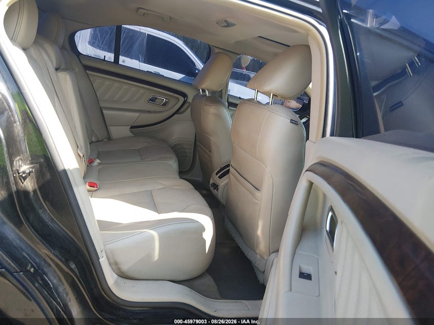 2010 FORD TAURUS auction photo 8