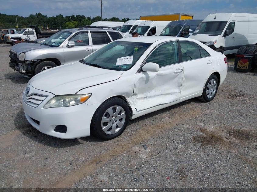 2011 Toyota Camry, Left Side, IAAI, VIN 4T1BF3EK3BU665999 — photo 2