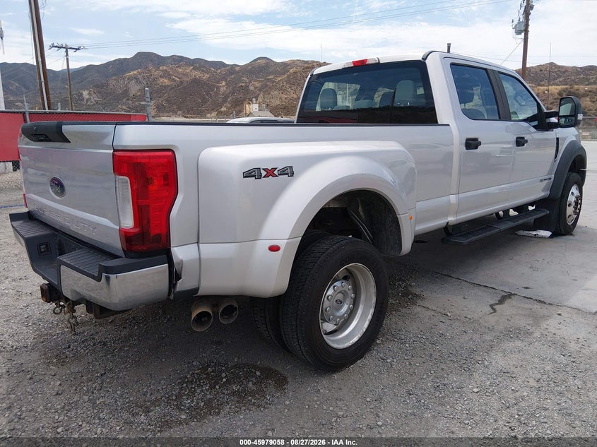 2017 FORD F-450 auction photo 4