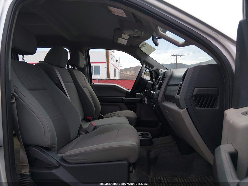 2017 FORD F-450 auction photo 5