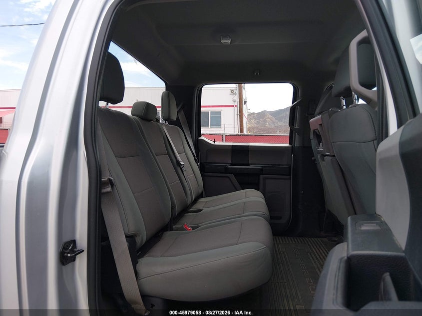 2017 FORD F-450 auction photo 8