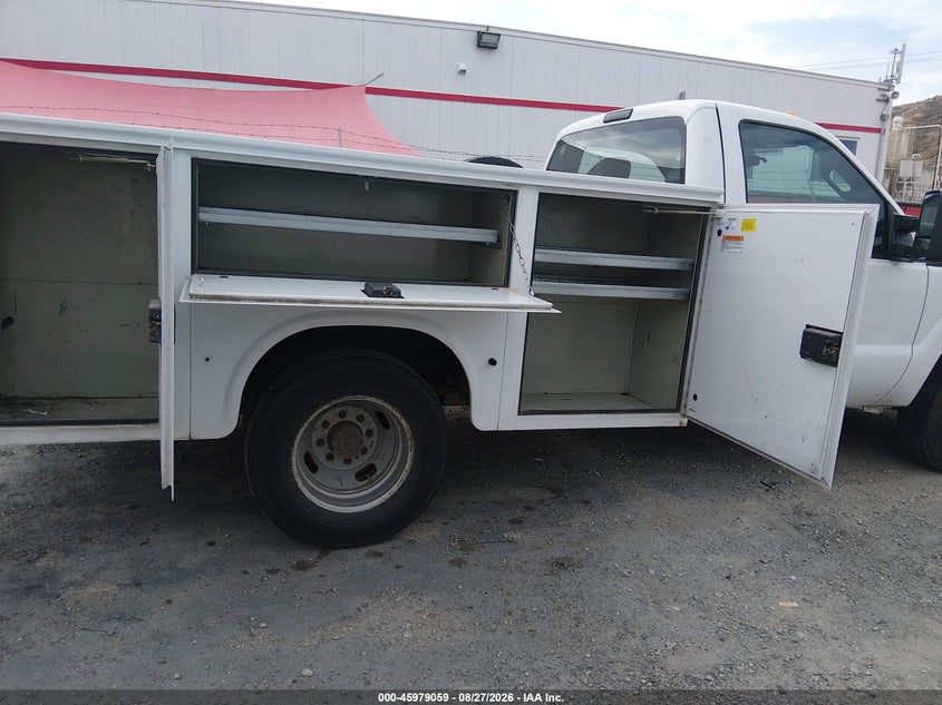 2016 FORD F-350 CHASSIS auction photo 8