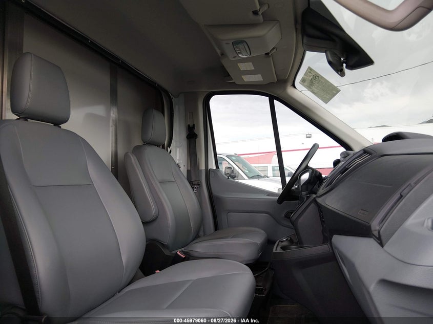 2017 FORD TRANSIT-250 CUTAWAY auction photo 5