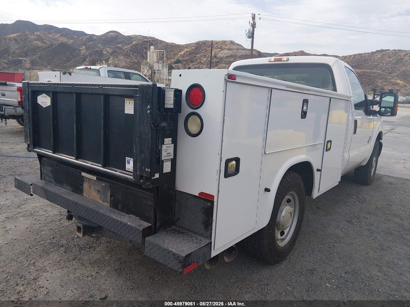 2015 FORD F-250 auction photo 4