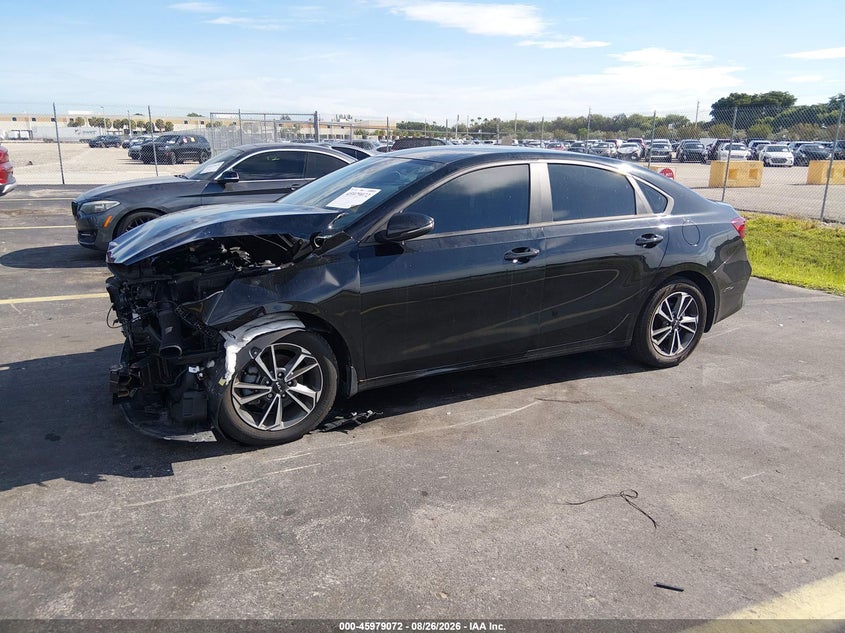 2023 Kia Forte, Front End, IAAI, VIN 3KPF24AD3PE671726 — photo 2