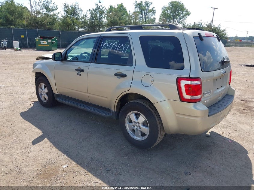 Photo 3 - FORD ESCAPE