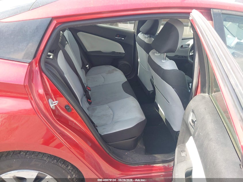 2016 TOYOTA PRIUS auction photo 8