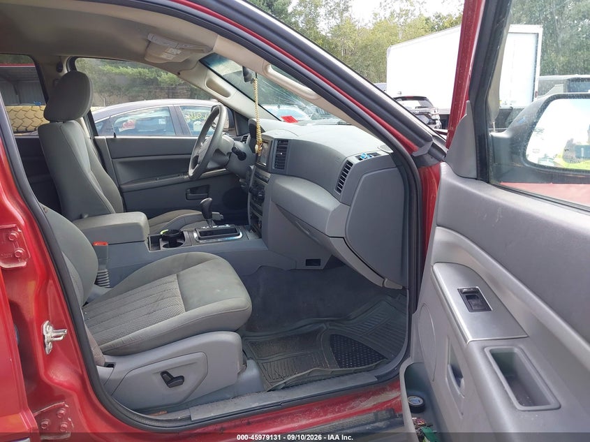 2005 JEEP GRAND CHEROKEE auction photo 5