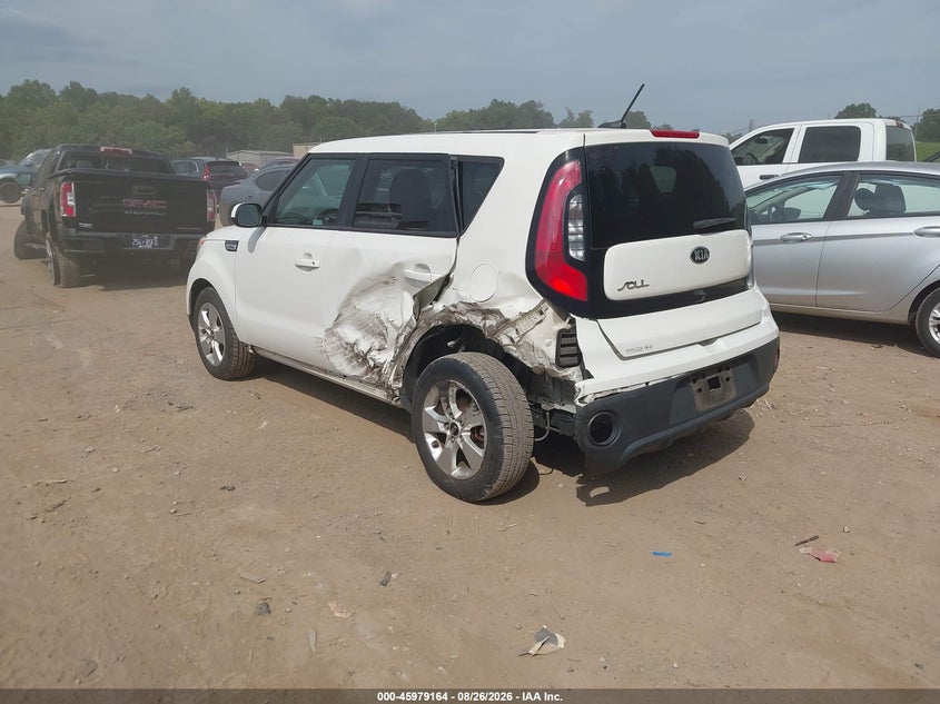 2019 KIA SOUL auction photo 3