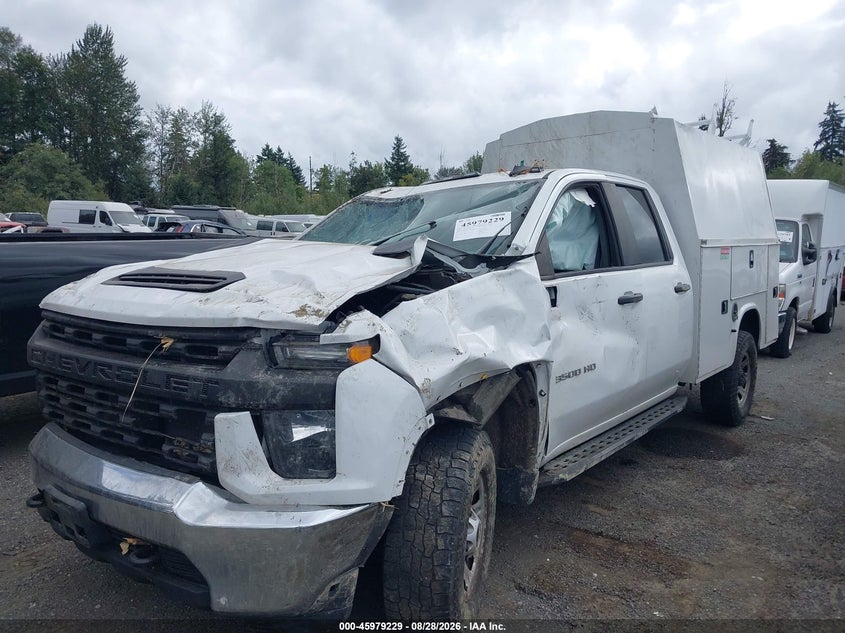 2022 CHEVROLET SILVERADO 3500HD auction photo 2