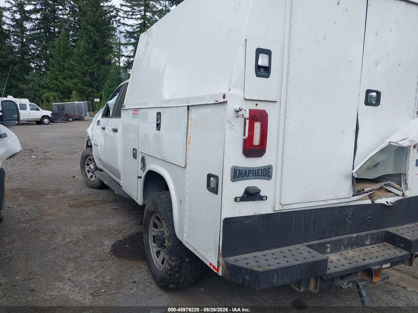 2022 CHEVROLET SILVERADO 3500HD auction photo 3