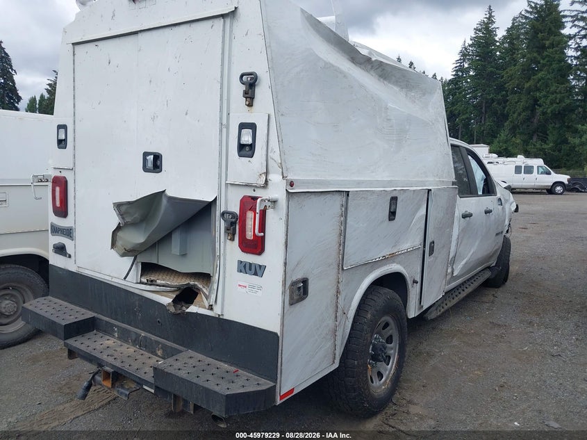 2022 CHEVROLET SILVERADO 3500HD auction photo 4