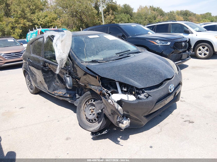 Vin: jtdkdtb3xg1126179, lot: 46478489, toyota prius c two 2016 img_1