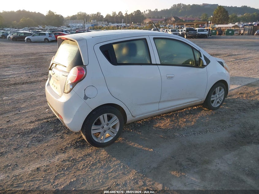 2015 CHEVROLET SPARK auction photo 4