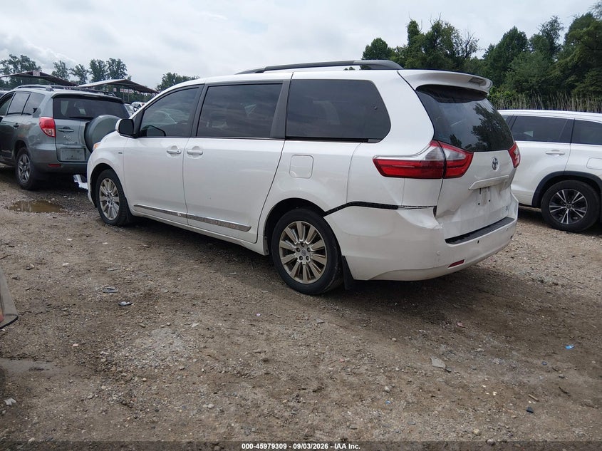TOYOTA SIENNA - zdjęcie 3