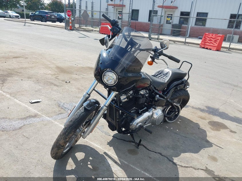 HARLEY-DAVIDSON FXST 2024