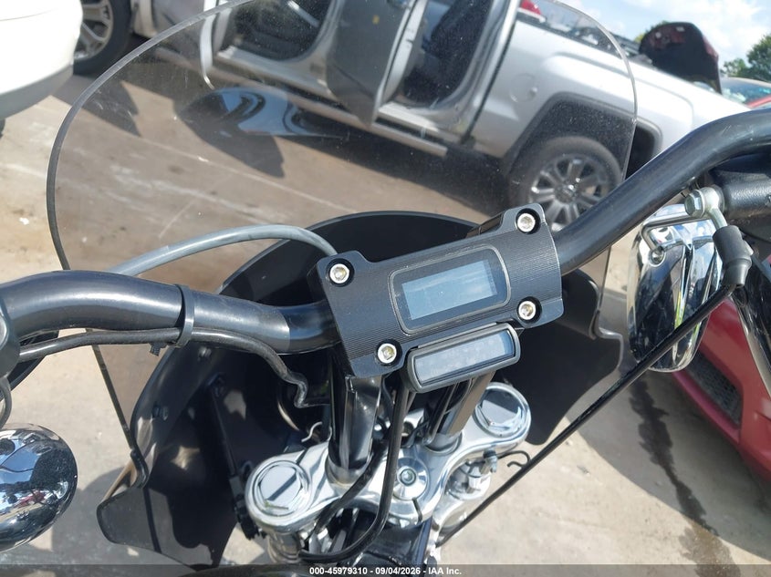HARLEY-DAVIDSON FXST 2024