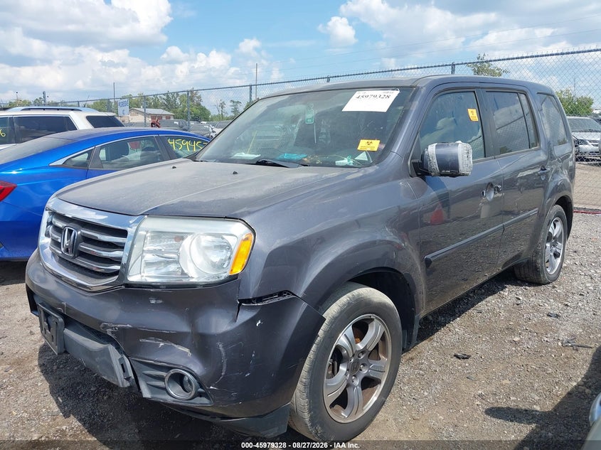2015 HONDA PILOT auction photo 2