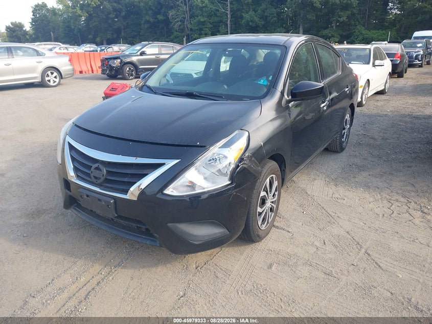 2015 NISSAN VERSA auction photo 2
