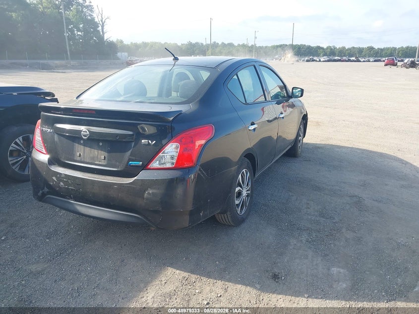 2015 NISSAN VERSA auction photo 4