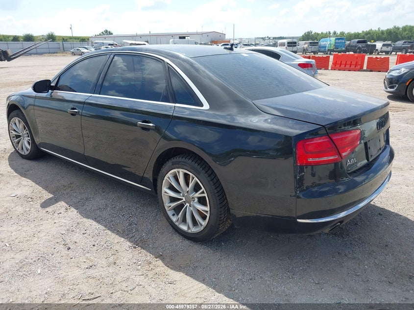 2011 AUDI A8 L auction photo 3