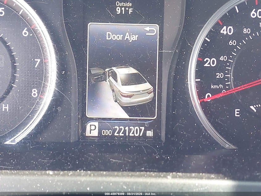 TOYOTA CAMRY - zdjęcie 15