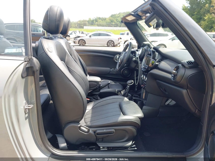 MINI CONVERTIBLE 2016 VIN WMWWG5C51G3C19018