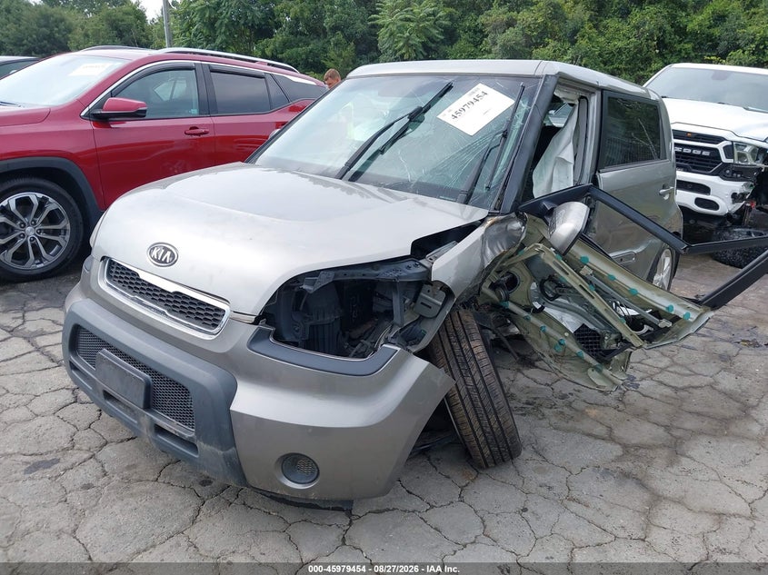 2011 Kia Soul, Left Side, IAAI, VIN KNDJT2A27B7341042 — photo 2