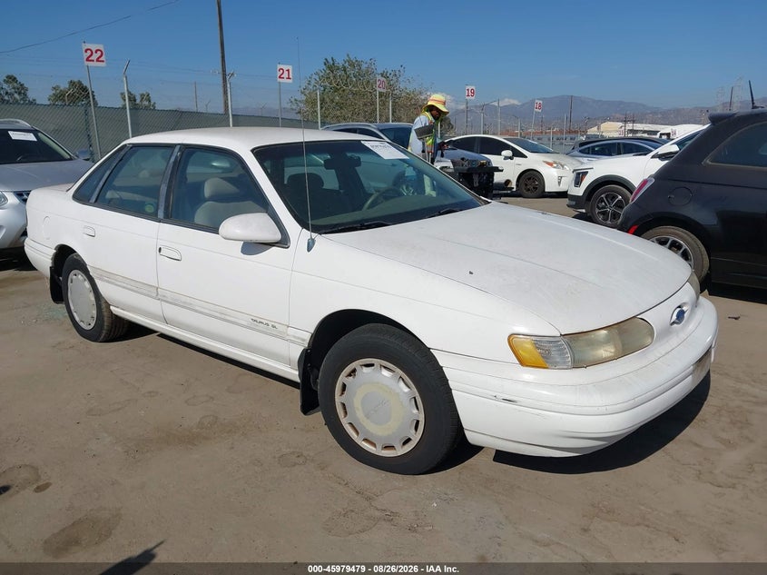 1995 FORD TAURUS auction photo 1
