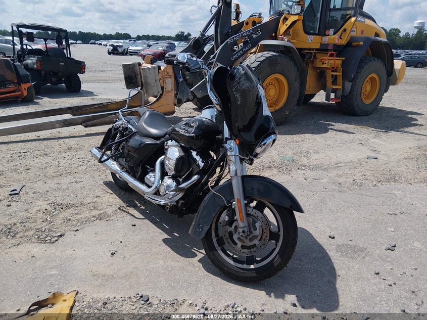 HARLEY-DAVIDSON FLHX 2009