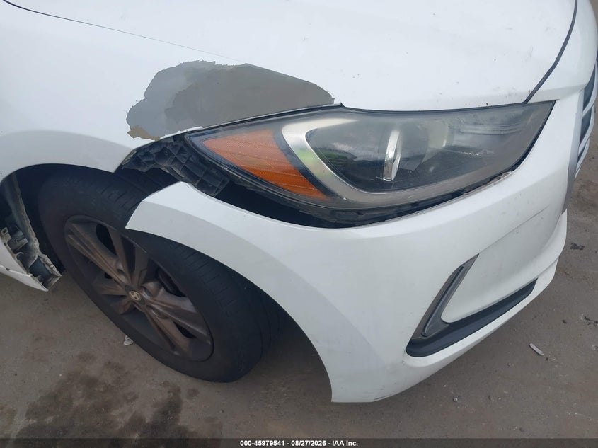 2017 HYUNDAI ELANTRA auction photo 6
