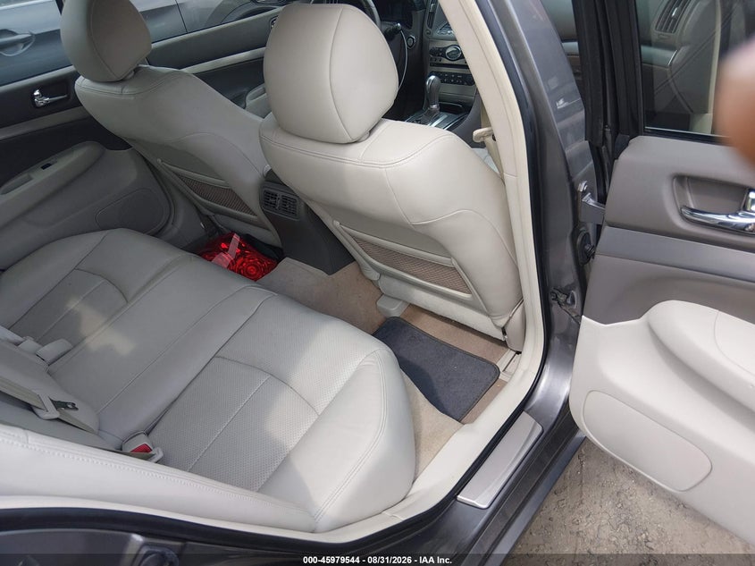 2015 INFINITI Q40 auction photo 8