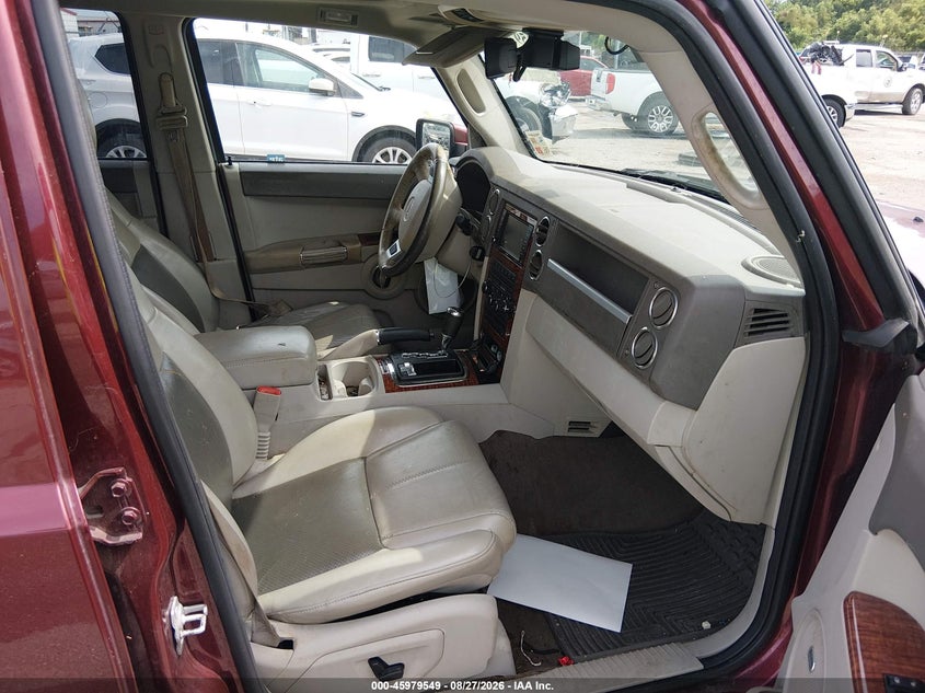 2010 JEEP COMMANDER auction photo 5