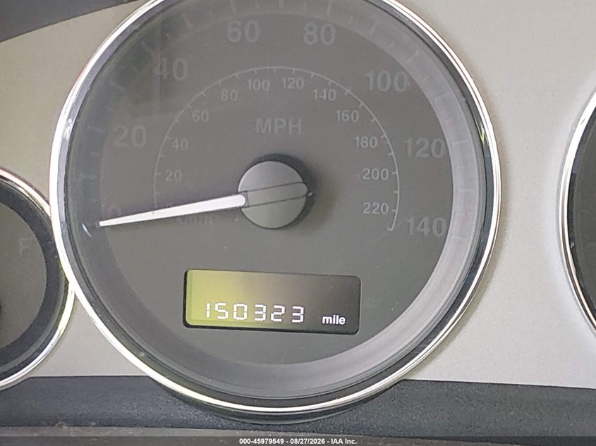 2010 JEEP COMMANDER auction photo 7
