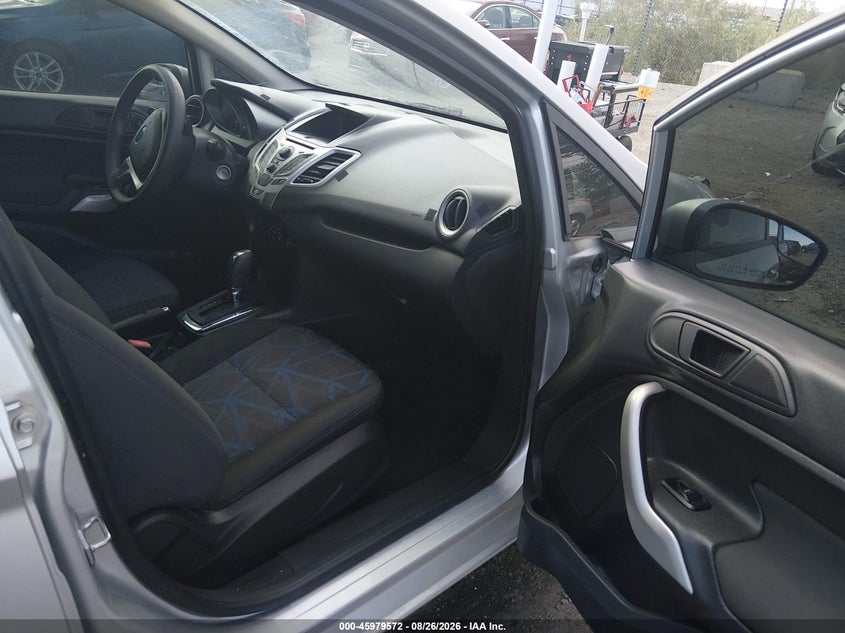 2011 FORD FIESTA — zdjęcie 5