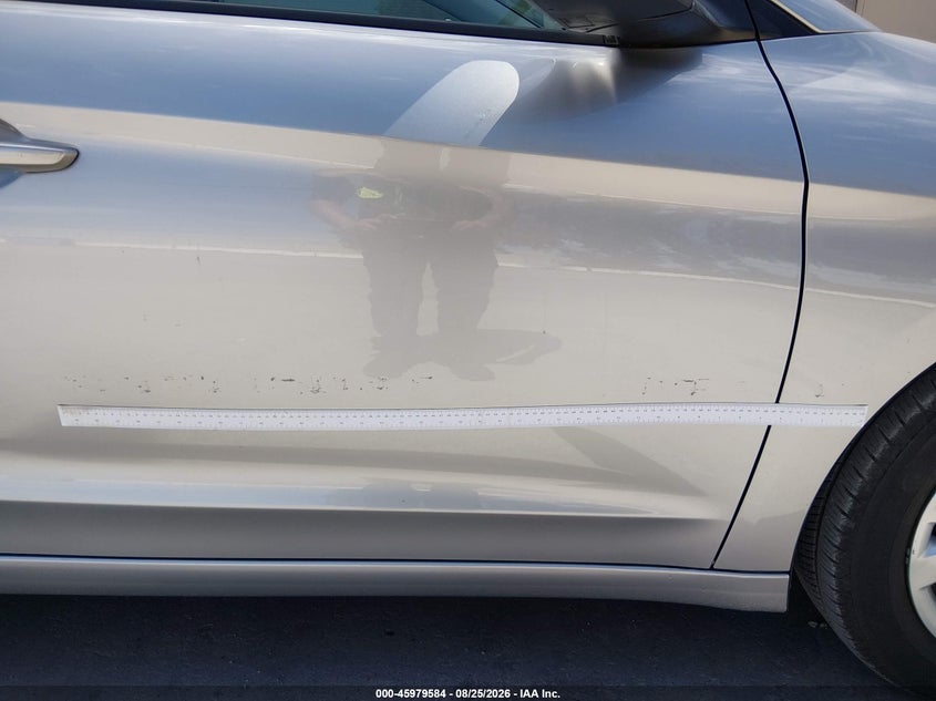2020 HYUNDAI ELANTRA auction photo 6