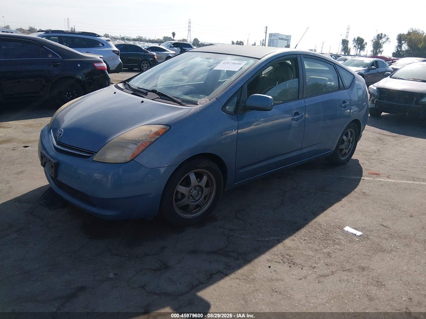 2006 Toyota Prius, Normal Wear & Tear, IAAI, VIN JTDKB20U167544508 — photo 2