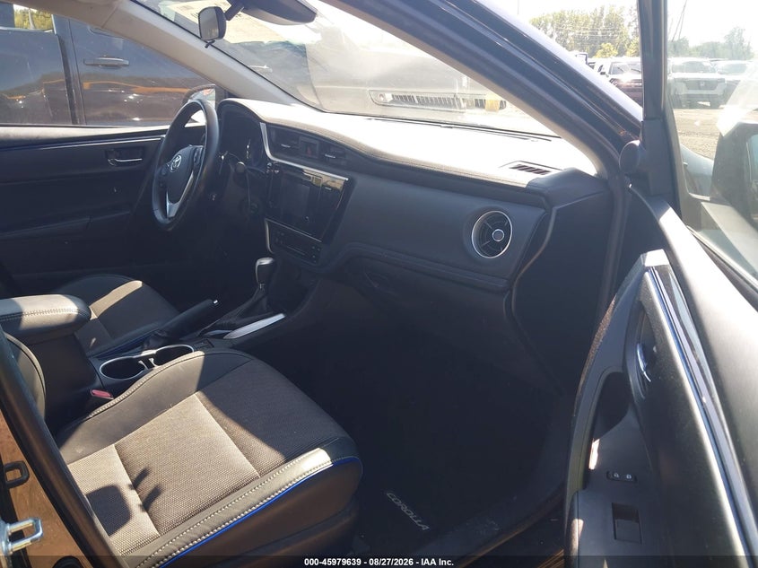 2017 TOYOTA COROLLA auction photo 5
