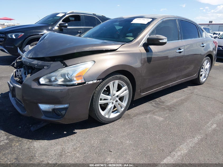 2013 Nissan Altima, Front End, IAAI, VIN 1N4BL3AP0DN416545 — photo 2