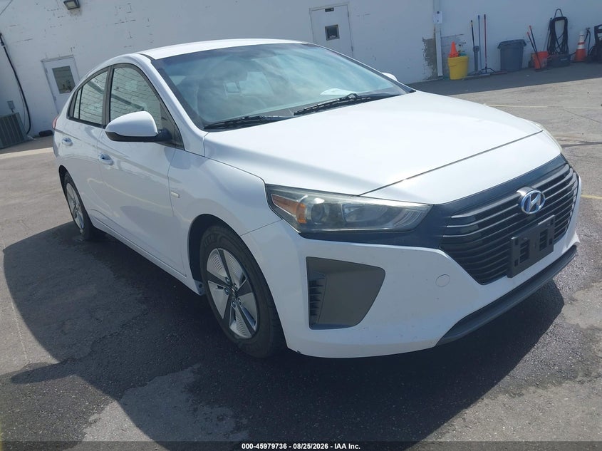 Vin: kmhc65lc5ju099869, lot: 46478976, hyundai ioniq hybrid blue 2018 img_1